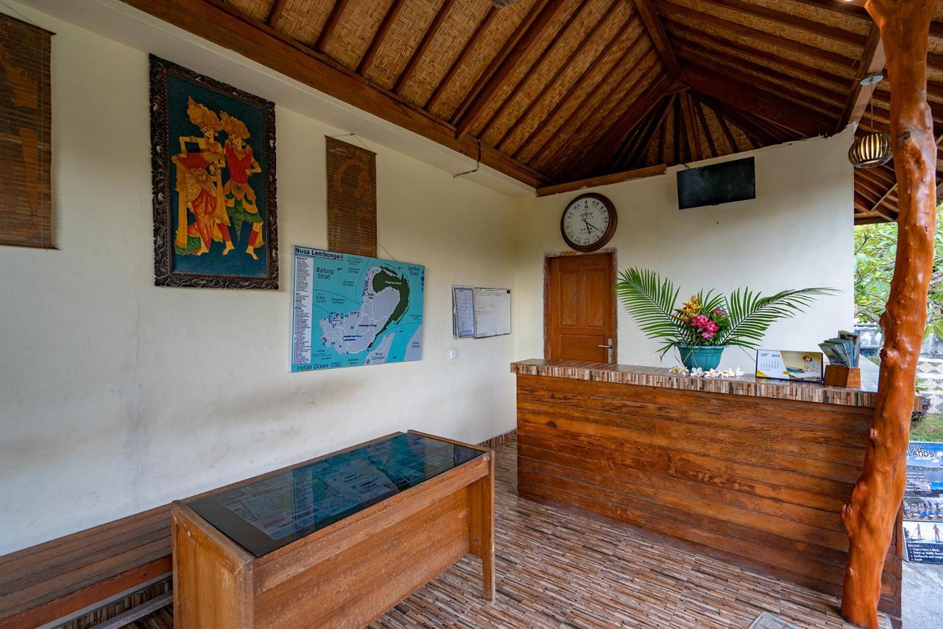 Отель Karang Mas Lembongan Экстерьер фото