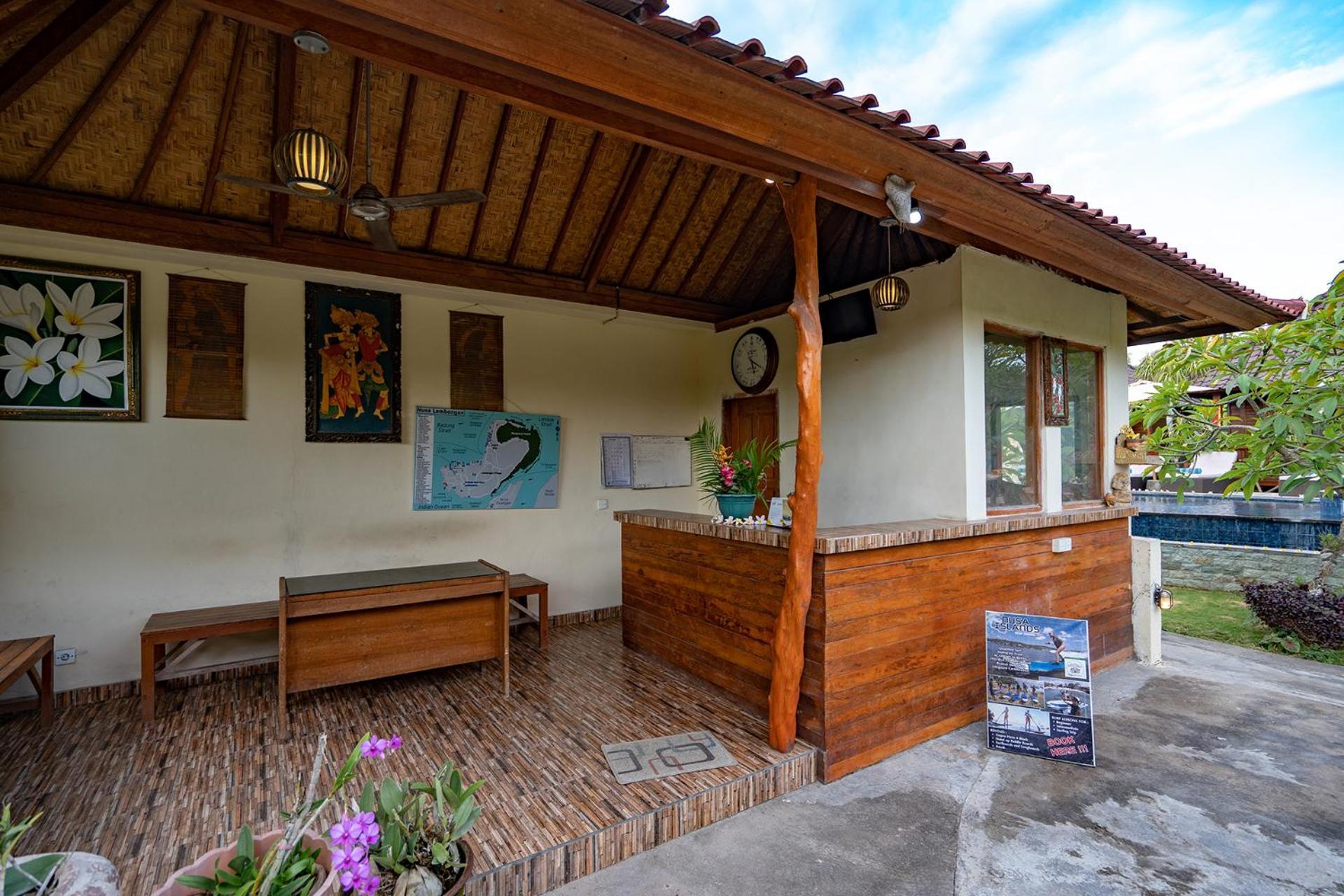 Отель Karang Mas Lembongan Экстерьер фото