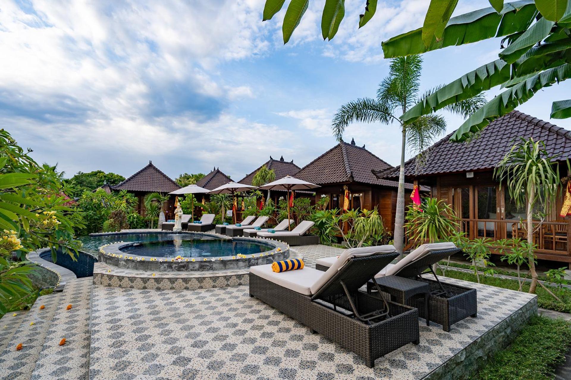 Отель Karang Mas Lembongan Экстерьер фото