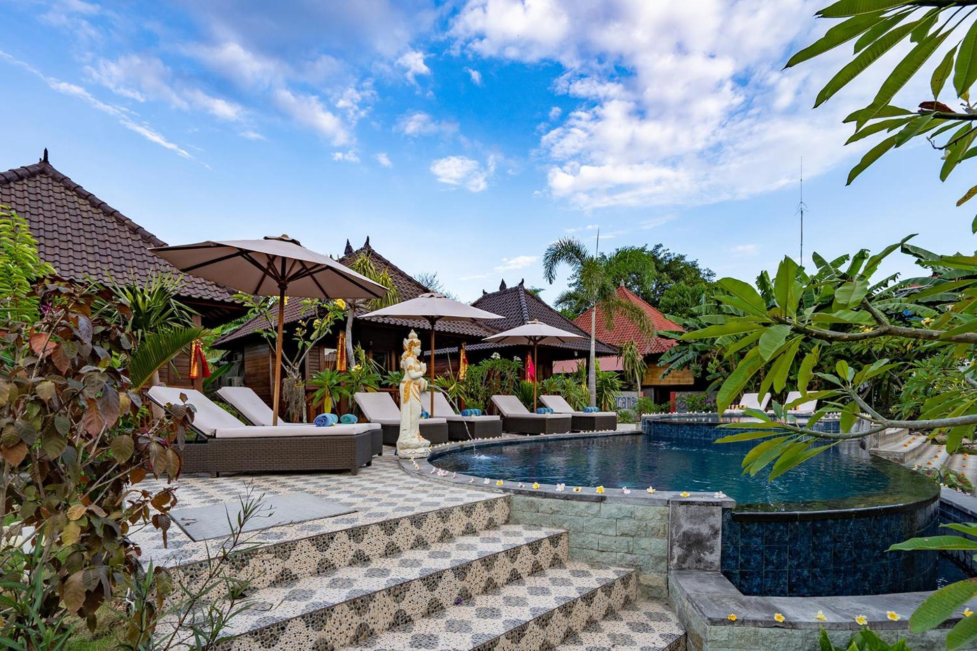 Отель Karang Mas Lembongan Экстерьер фото