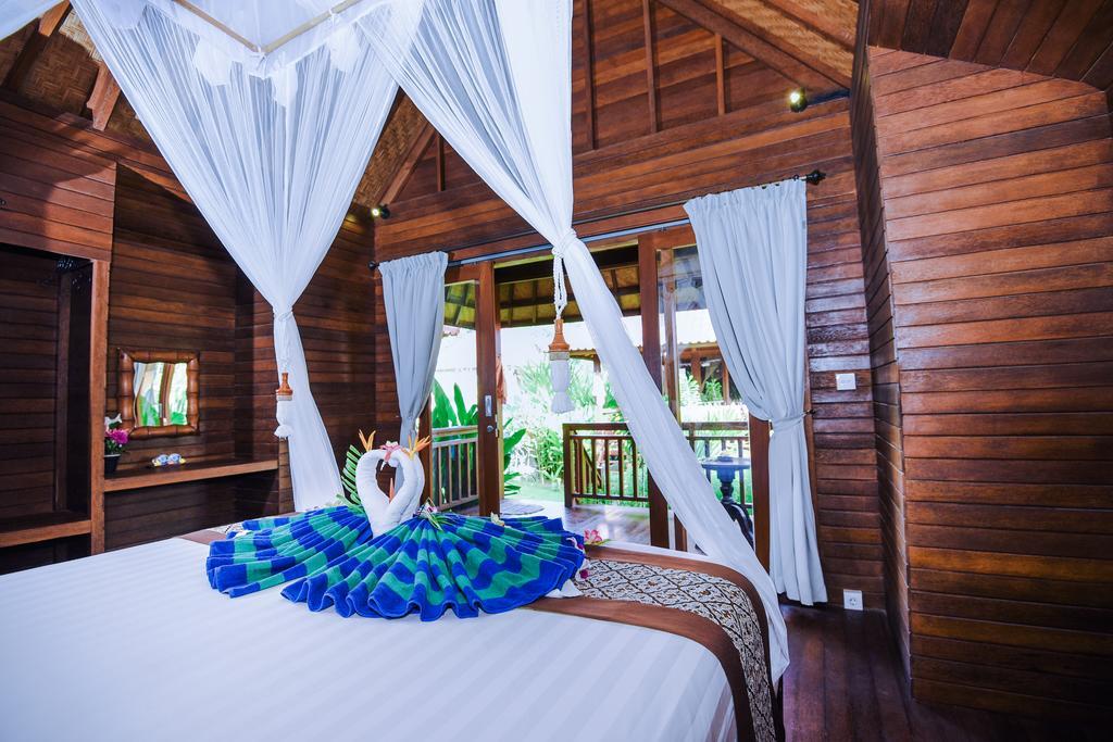 Отель Karang Mas Lembongan Экстерьер фото