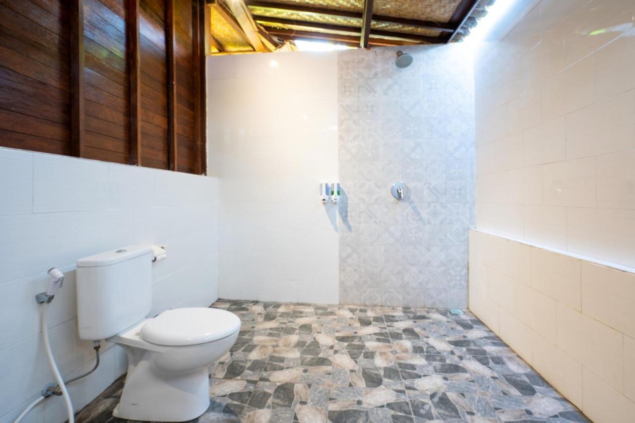 Отель Karang Mas Lembongan Экстерьер фото